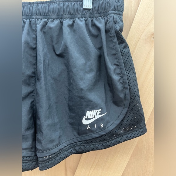 Nike Air Black Running Shorts with Liner - Picture 6 of 6